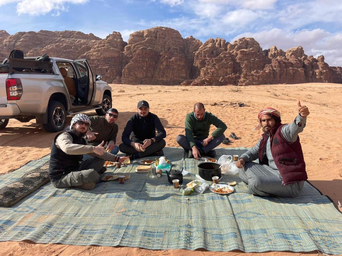 Rum Under The Stars Camp Wadi Rum Buitenkant foto