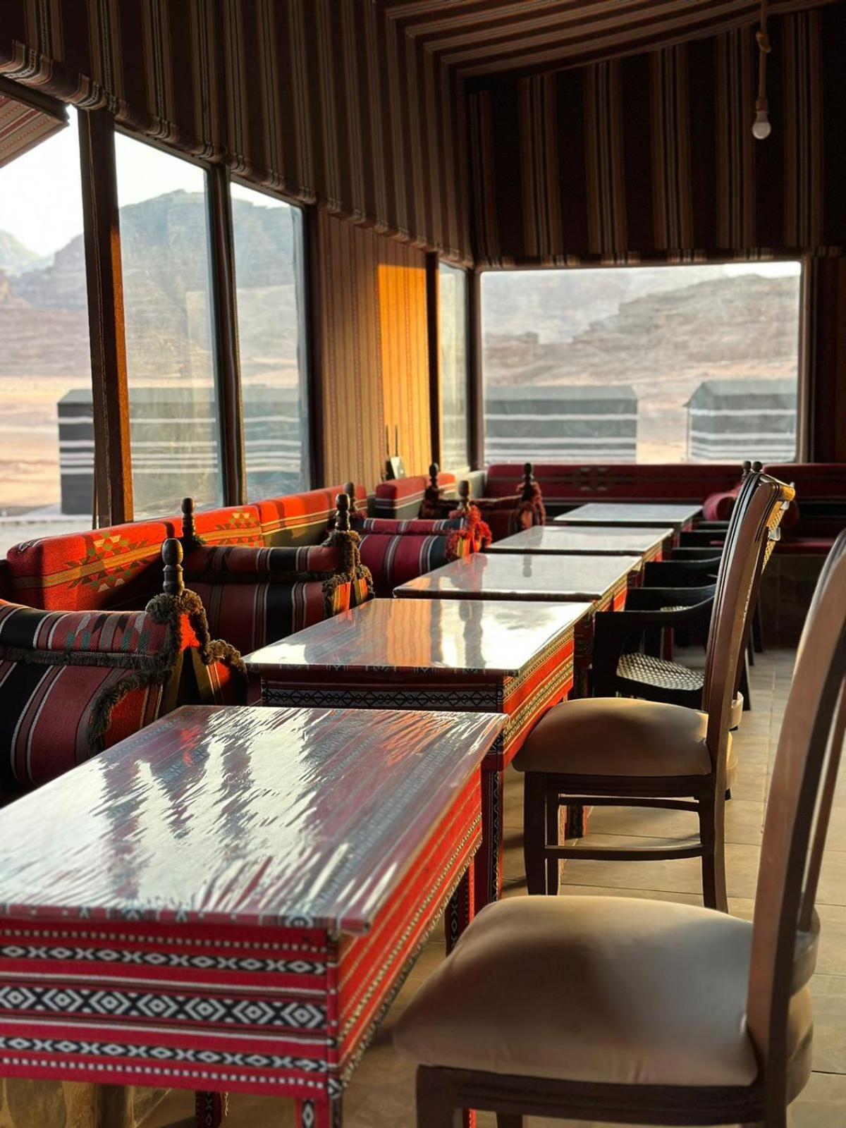 Rum Under The Stars Camp Wadi Rum Buitenkant foto