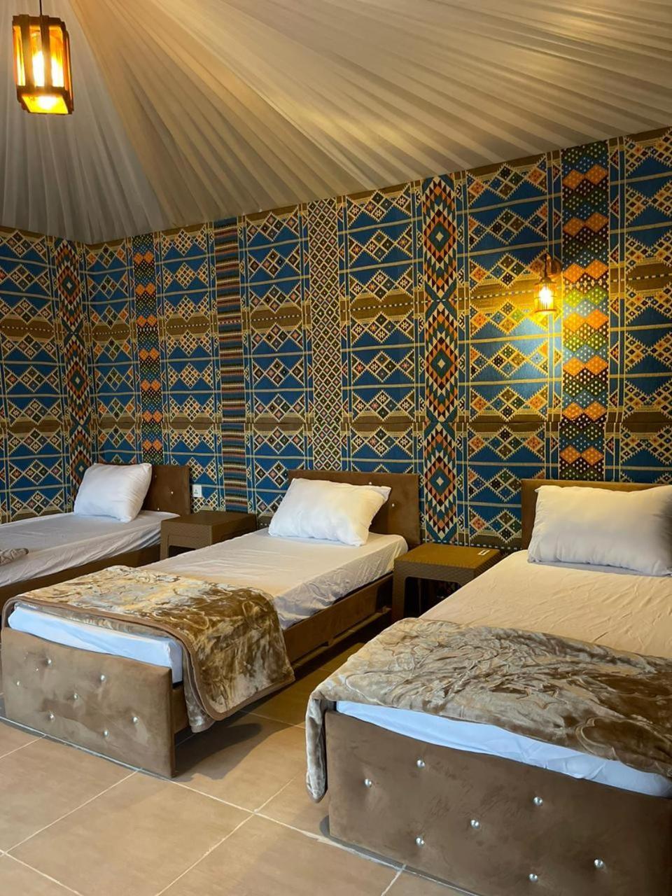 Rum Under The Stars Camp Wadi Rum Buitenkant foto