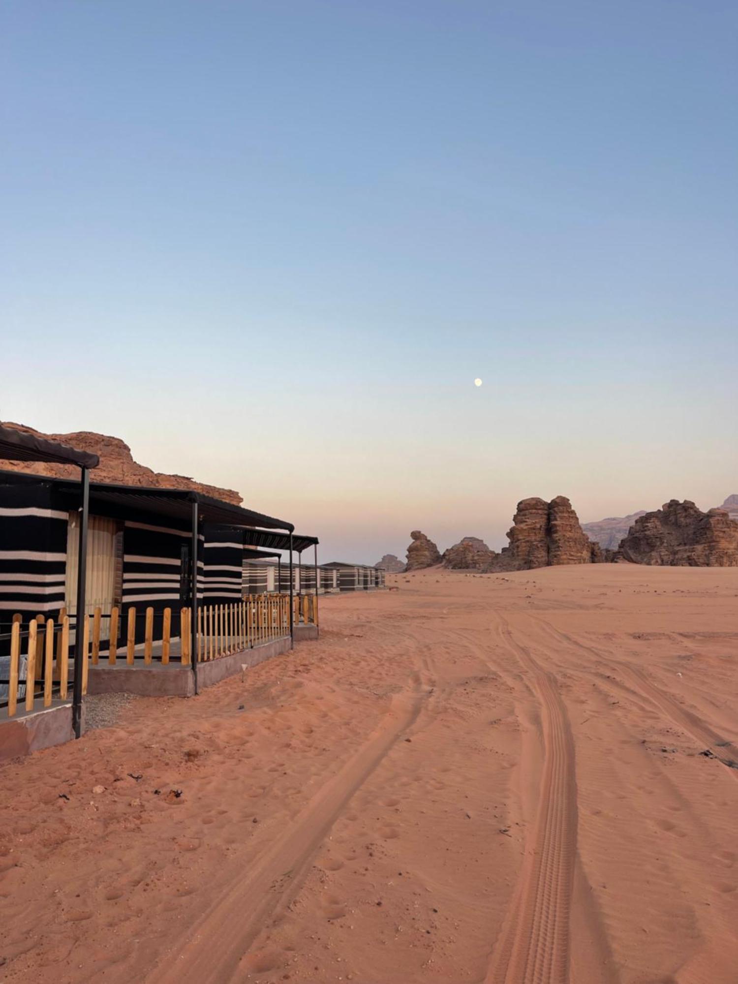 Rum Under The Stars Camp Wadi Rum Buitenkant foto