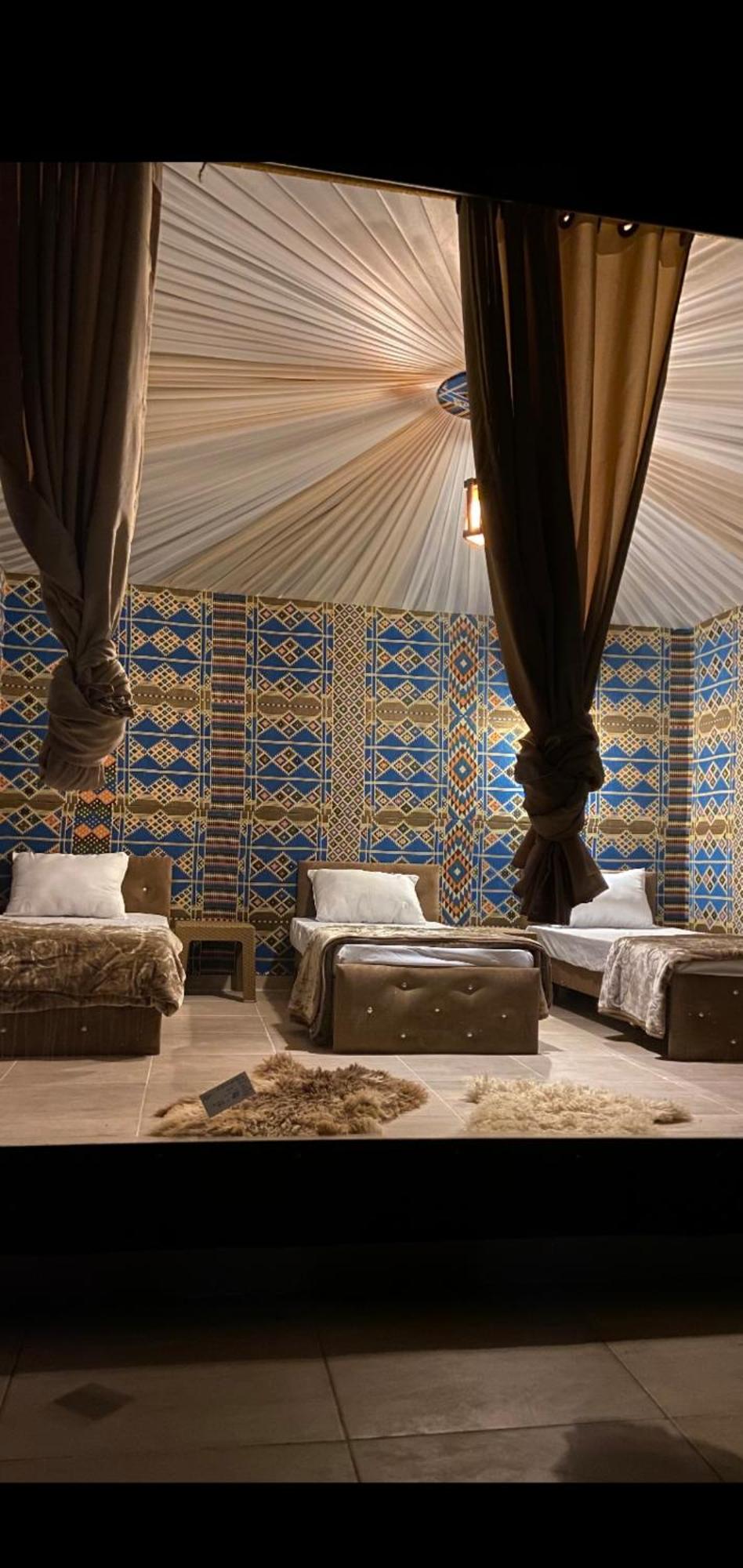 Rum Under The Stars Camp Wadi Rum Buitenkant foto